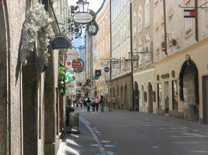 Stilvolle Wohnung Im Herzen Salzburgs Bagian luar foto